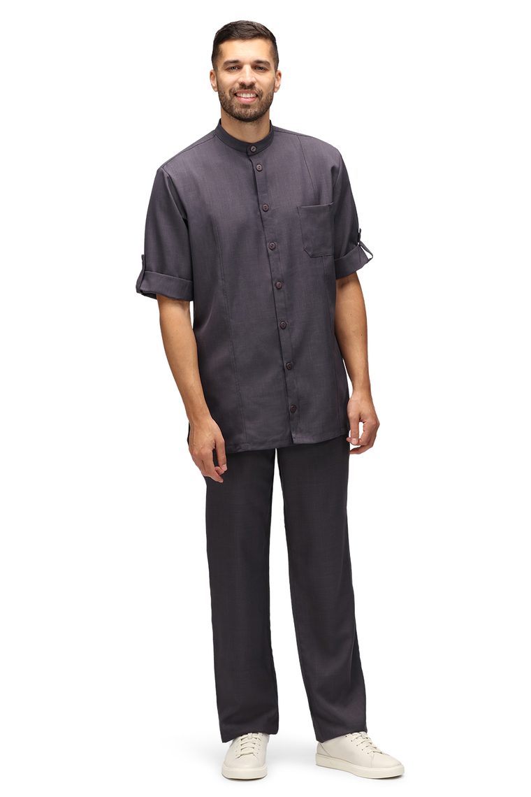Man wearing the Men's Front of House Set